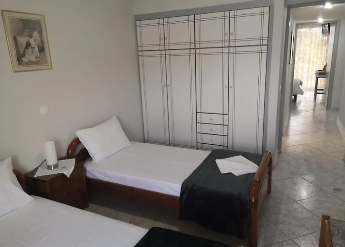 Panos & Antzy Apartman