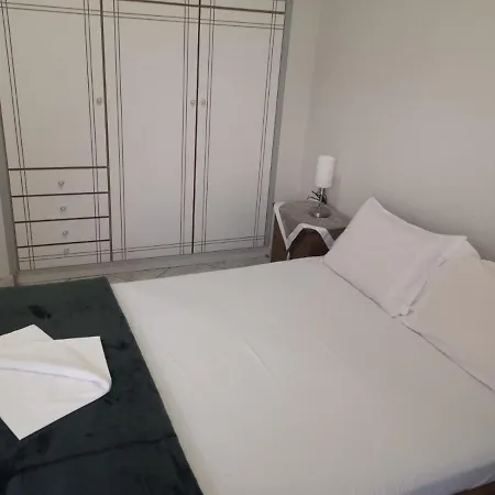 شقة Panos & Antzy