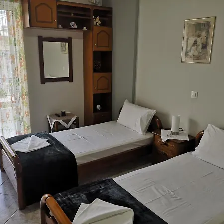 Panos & Antzy * كالاماتا